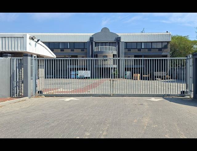 2,651M² WAREHOUSE TO LET IN EPPING INDUSTRIAL